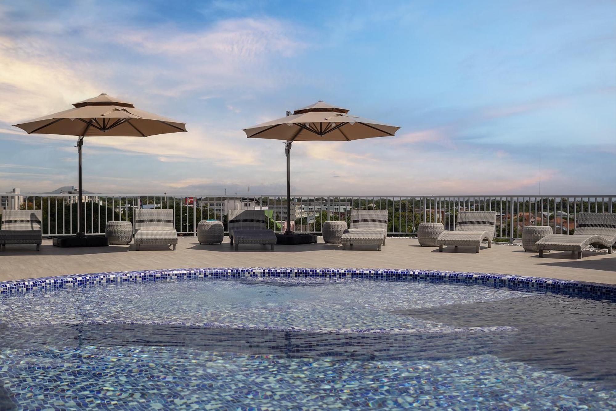 Hotel Selene Chiang Rai - Sha Certified Exteriör bild